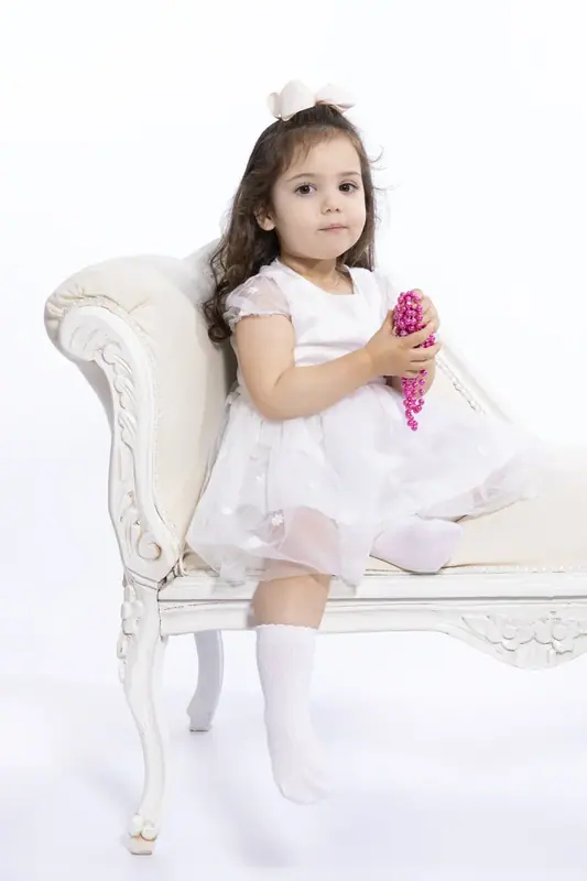 Child photographed by Darina Photography in Barnet, North London