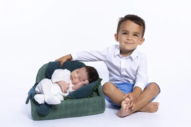 Family photographed by Darina Photography in Barnet, North London