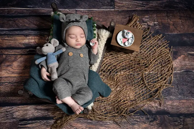 Newborn baby photographed by Darina Photography in Barnet, North London