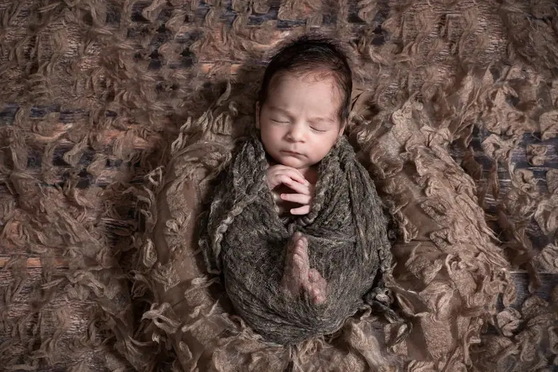 Newborn baby photographed by Darina Photography in Barnet, North London