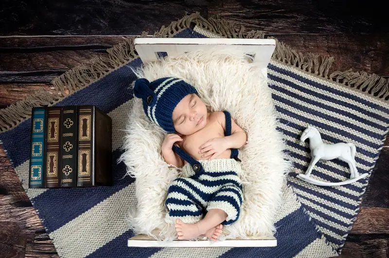 Newborn baby photographed by Darina Photography in Barnet, North London