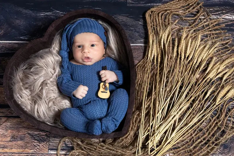 Newborn baby photographed by Darina Photography in Barnet, North London