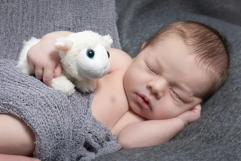 Newborn baby photographed by Darina Photography in Barnet, North London