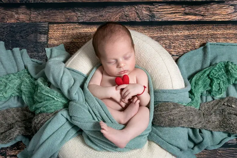 Newborn baby photographed by Darina Photography in Barnet, North London