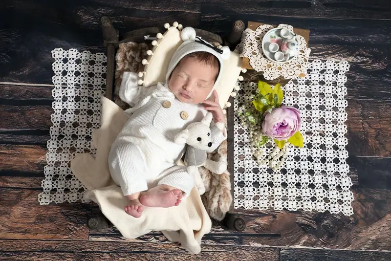 Newborn baby photographed by Darina Photography in Barnet, North London