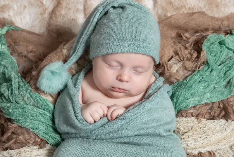 Newborn baby photographed by Darina Photography in Barnet, North London