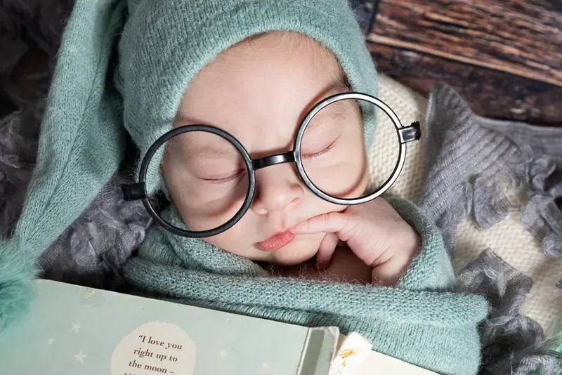 Newborn baby photographed by Darina Photography in Barnet, North London