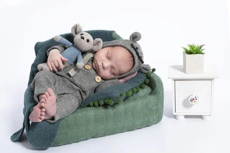 Newborn baby photographed by Darina Photography in Barnet, North London
