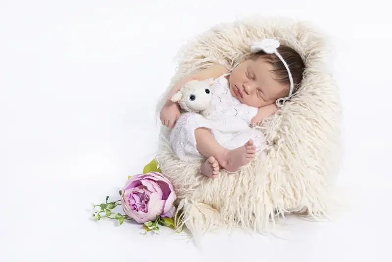 Newborn baby photographed by Darina Photography in Barnet, North London