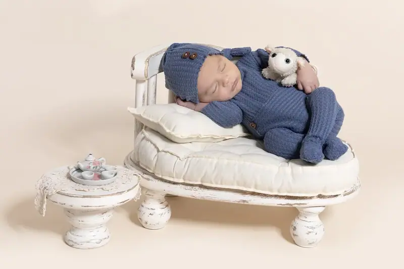 Newborn baby photographed by Darina Photography in Barnet, North London