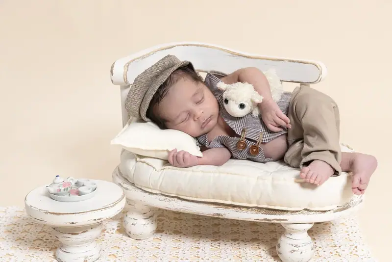 Newborn baby photographed by Darina Photography in Barnet, North London