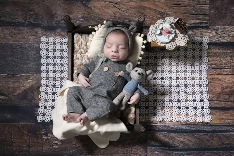Newborn baby photographed by Darina Photography in Barnet, North London
