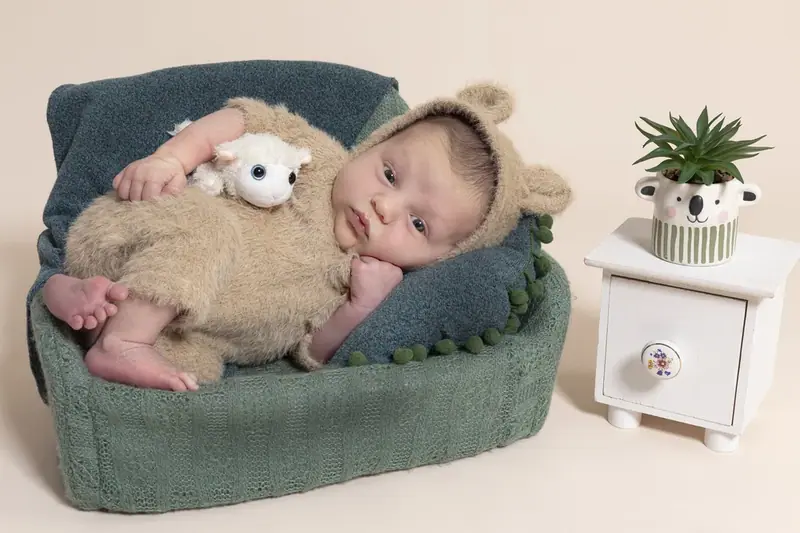 Newborn baby photographed by Darina Photography in Barnet, North London
