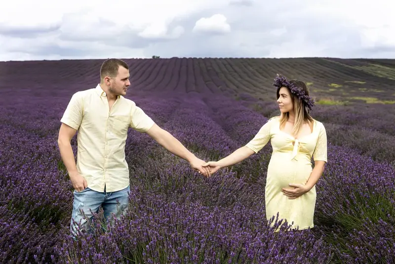 Pregnancy portrait photographed by Darina Photography in Barnet, North London