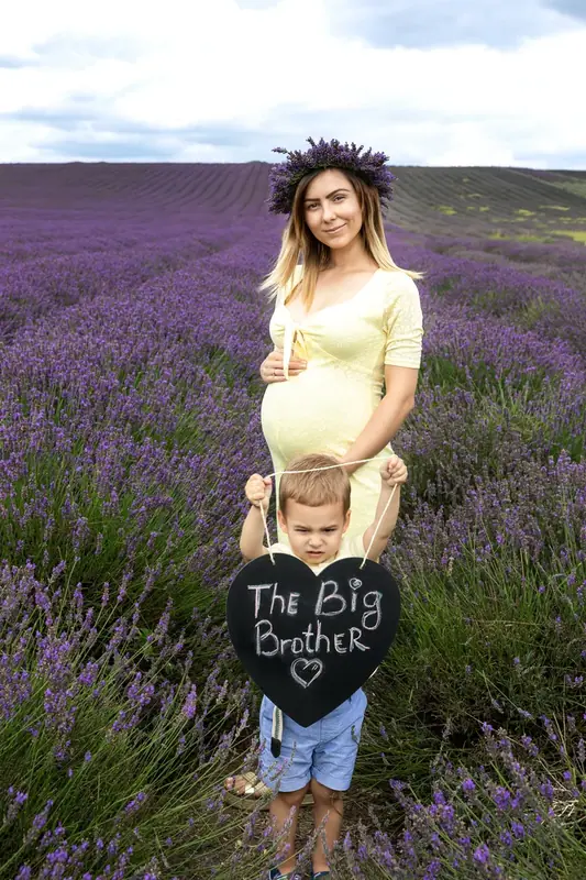 Pregnancy portrait photographed by Darina Photography in Barnet, North London