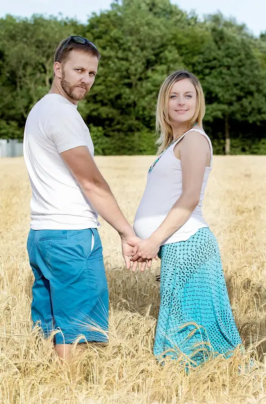 Pregnancy portrait photographed by Darina Photography in Barnet, North London