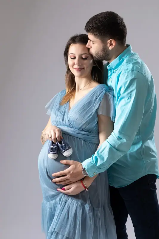Pregnancy portrait photographed by Darina Photography in Barnet, North London