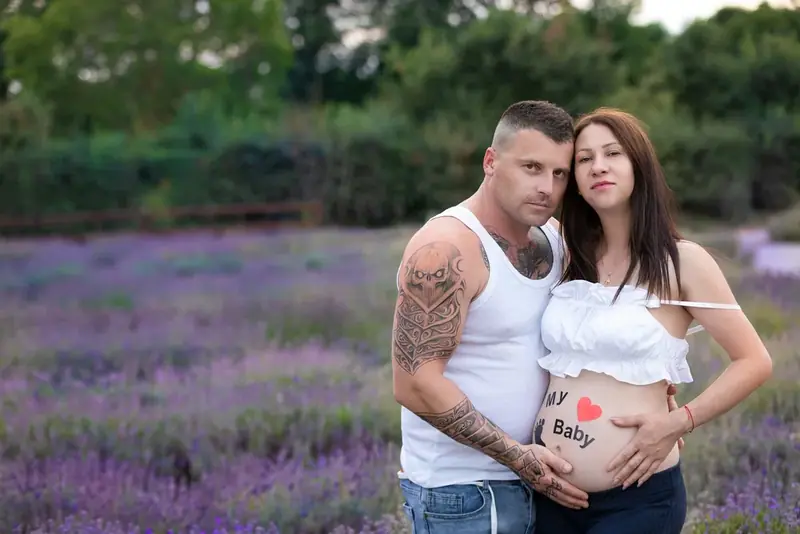Pregnancy portrait photographed by Darina Photography in Barnet, North London