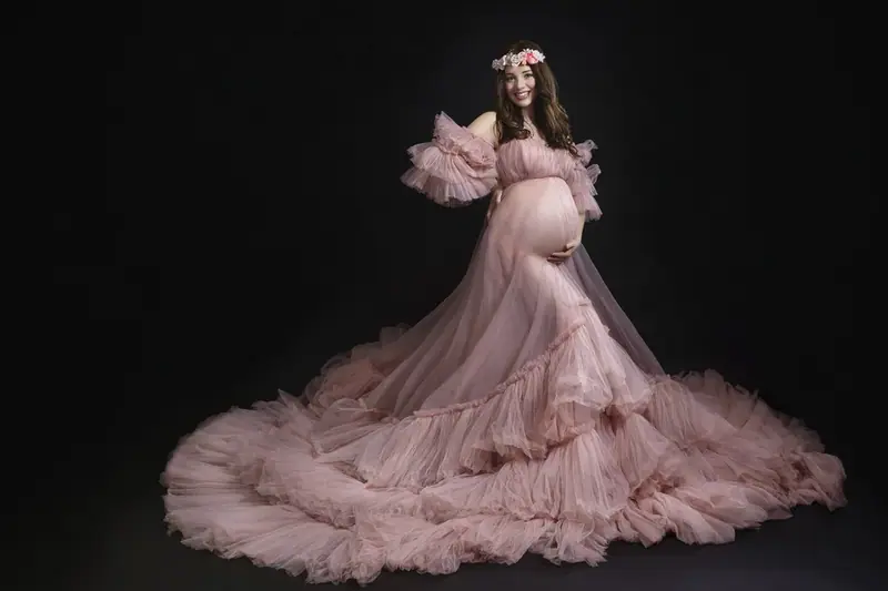 Pregnancy portrait photographed by Darina Photography in Barnet, North London