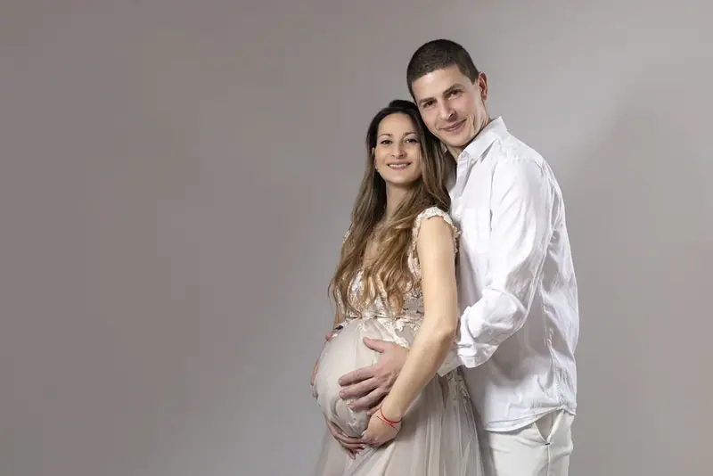 Pregnancy portrait photographed by Darina Photography in Barnet, North London