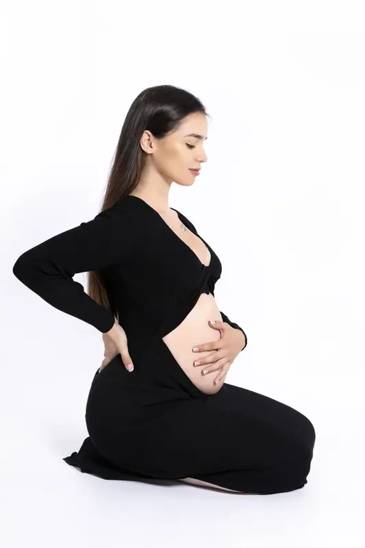 Pregnancy portrait photographed by Darina Photography in Barnet, North London