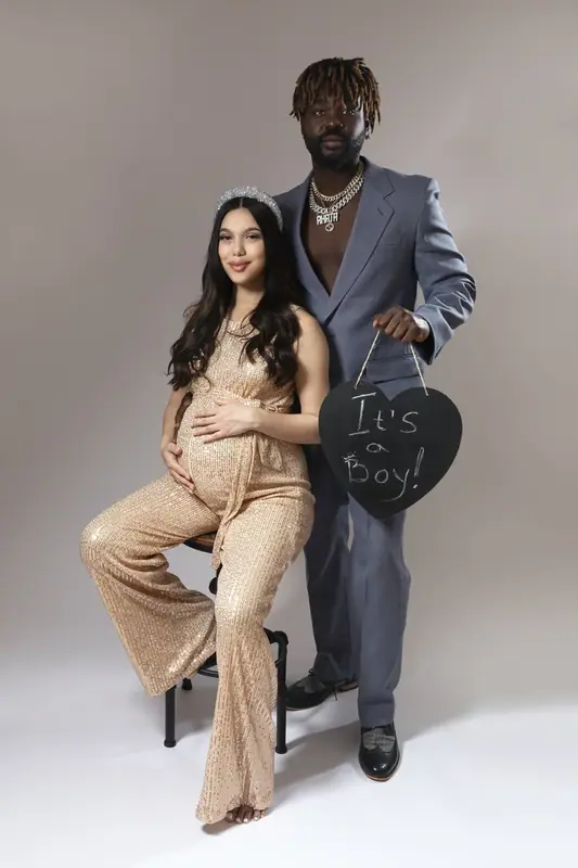 Pregnancy portrait photographed by Darina Photography in Barnet, North London