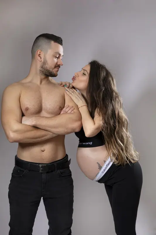 Pregnancy portrait photographed by Darina Photography in Barnet, North London