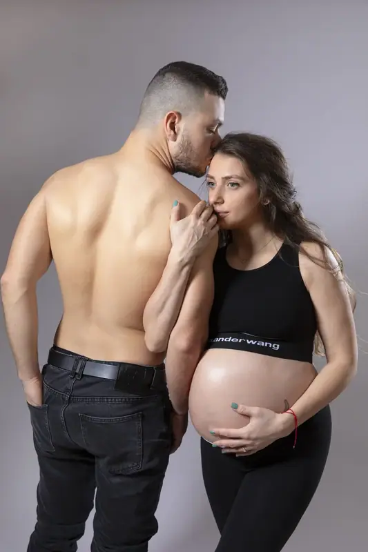 Pregnancy portrait photographed by Darina Photography in Barnet, North London