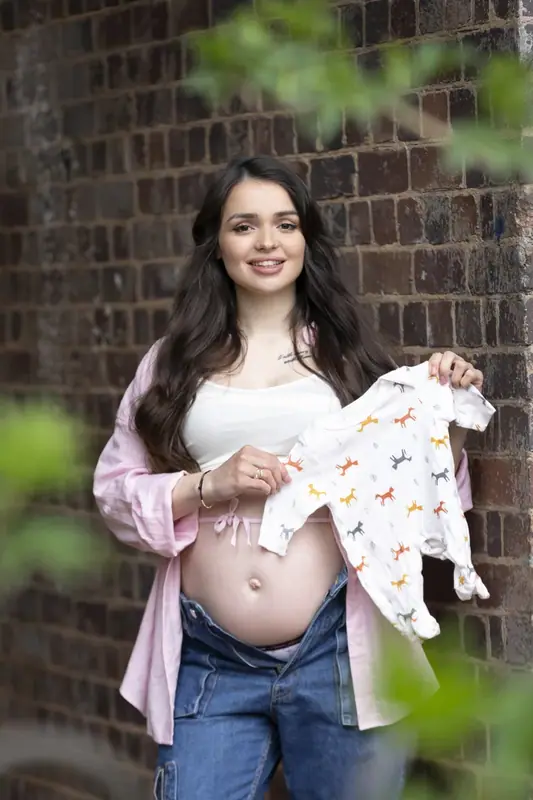 Pregnancy portrait photographed by Darina Photography in Barnet, North London
