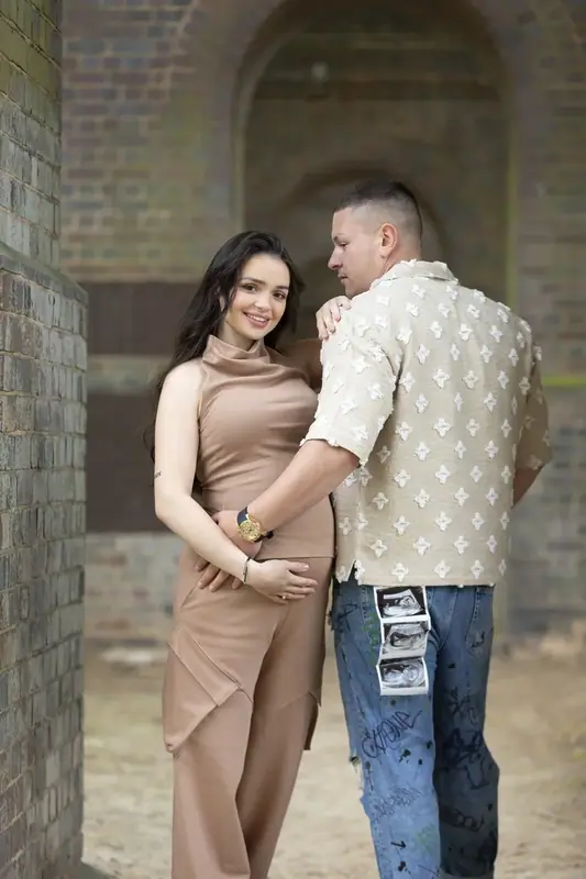 Pregnancy portrait photographed by Darina Photography in Barnet, North London