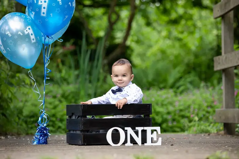 Smash cake birthday session photographed by Darina Photography in Barnet, North London