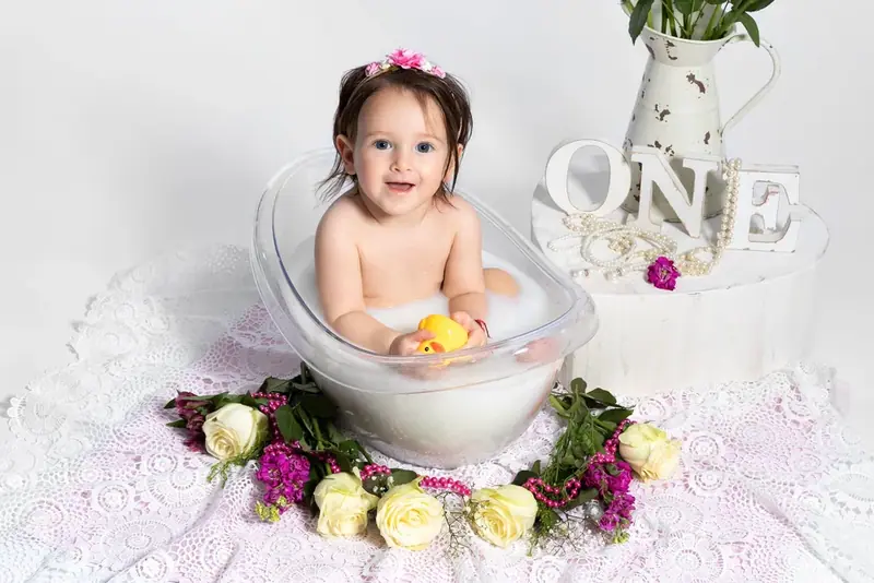 Smash cake birthday session photographed by Darina Photography in Barnet, North London