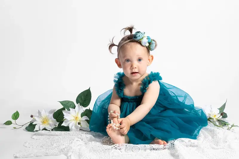 Smash cake birthday session photographed by Darina Photography in Barnet, North London