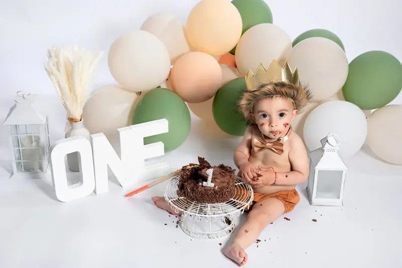 Smash cake birthday session photographed by Darina Photography in Barnet, North London