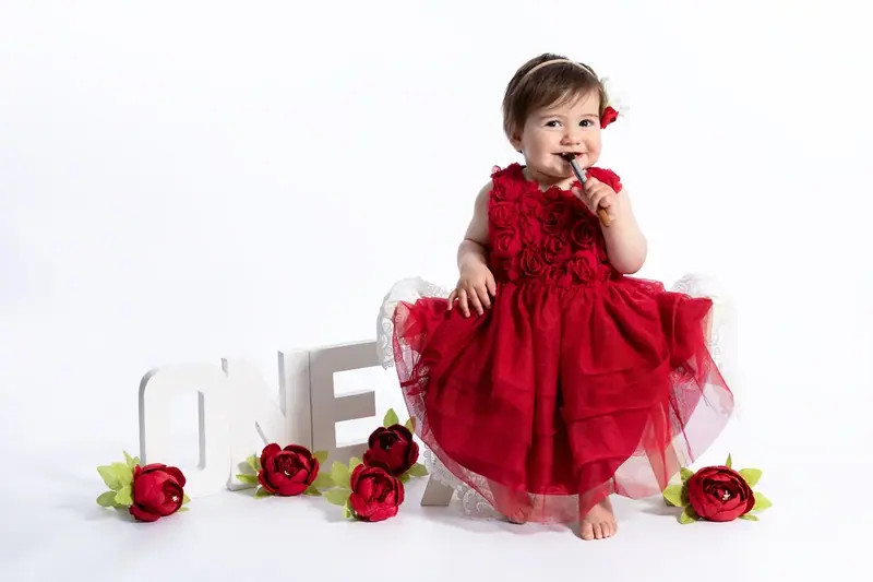 Smash cake birthday session photographed by Darina Photography in Barnet, North London