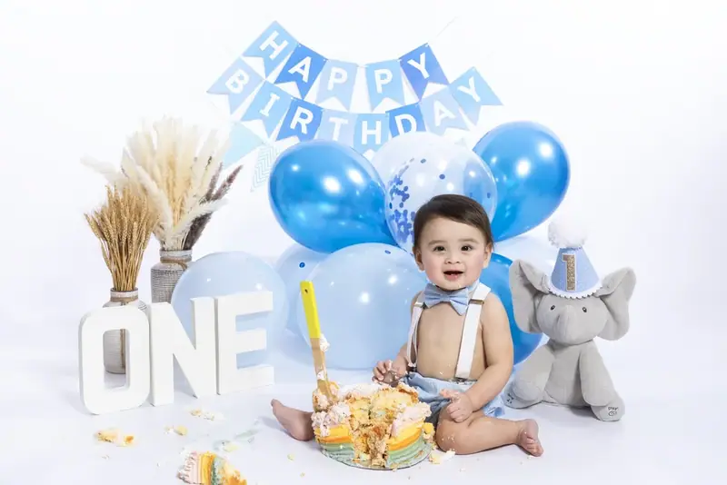 Smash cake birthday session photographed by Darina Photography in Barnet, North London