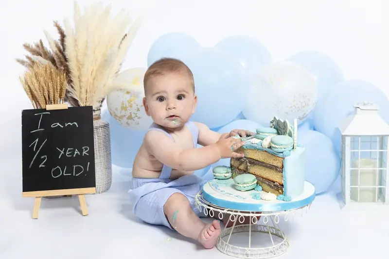 Smash cake birthday session photographed by Darina Photography in Barnet, North London